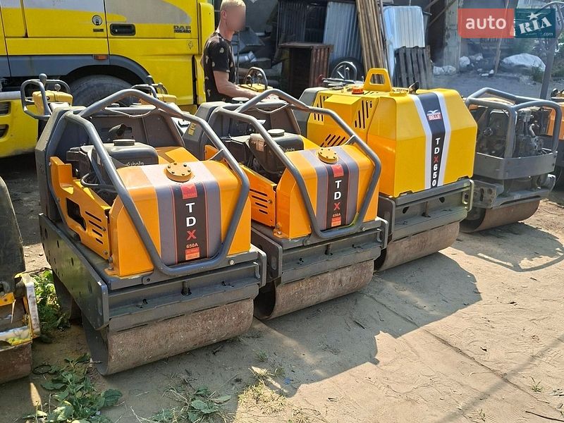 Дорожный каток Bomag BW 2014 в Львове