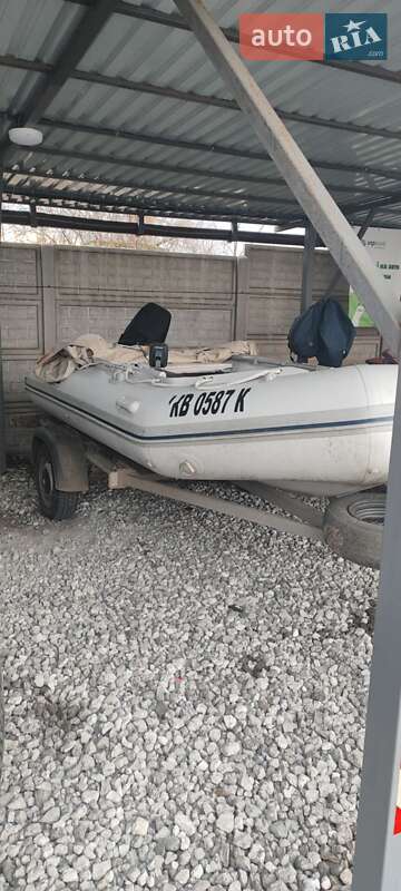 Лодка BRIG F360 2008 в Кривом Роге