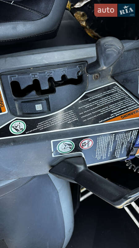 Квадроцикл  утилитарный BRP Commander 2012 в Яворове