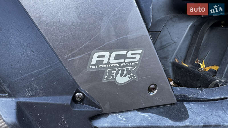 Квадроцикл  утилитарный BRP Commander 2012 в Яворове