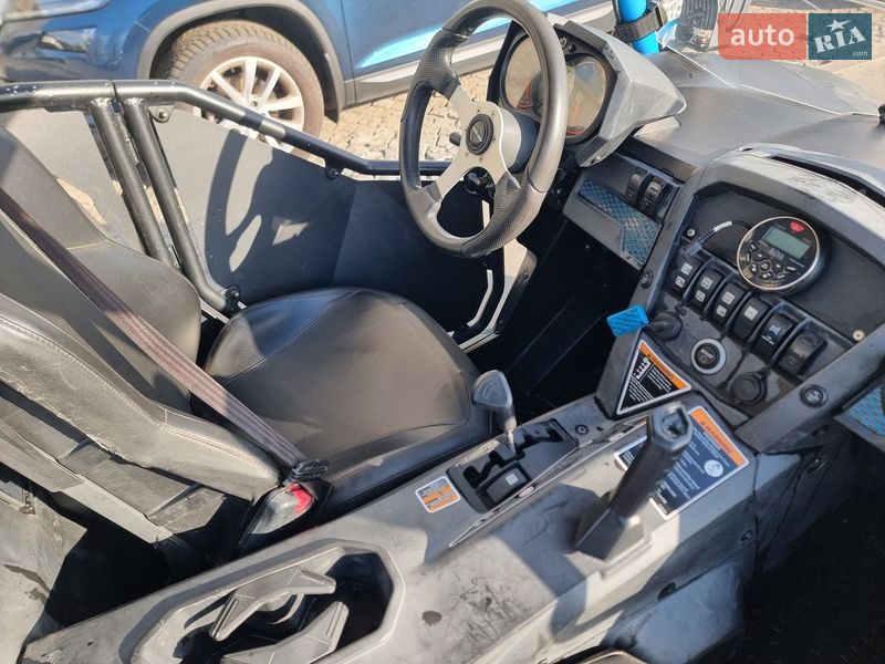 Мотовездеход BRP Commander 2018 в Киеве