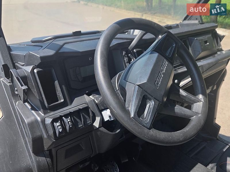 Мотовездеход BRP Defender 2026 в Львове