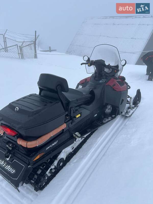 Горные снегоходы BRP Expedition 2013 в Львове фото Горные снегоходы BRP Expedition 2013 в Львове