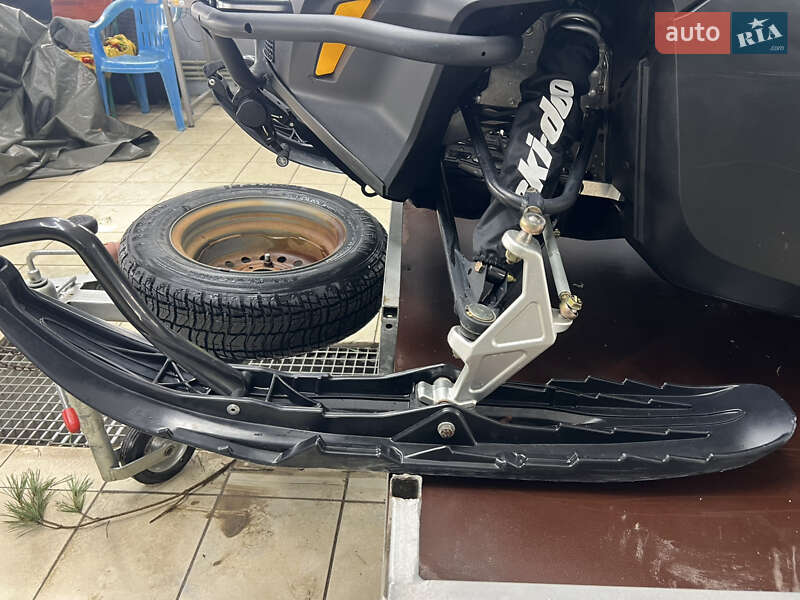 Утилитарные снегоходы BRP Expedition 2014 в Житомире