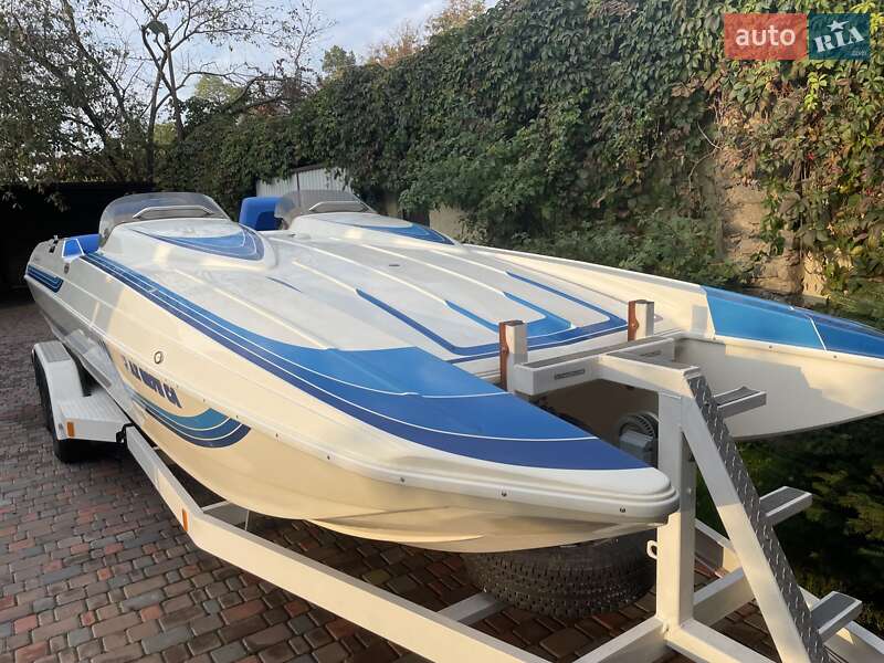 Човен BRP GTR 2006 в Києві