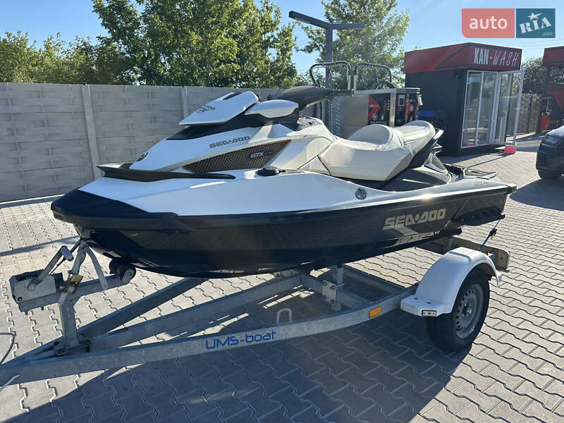 Гидроцикл туристический BRP GTX 2012 в 
