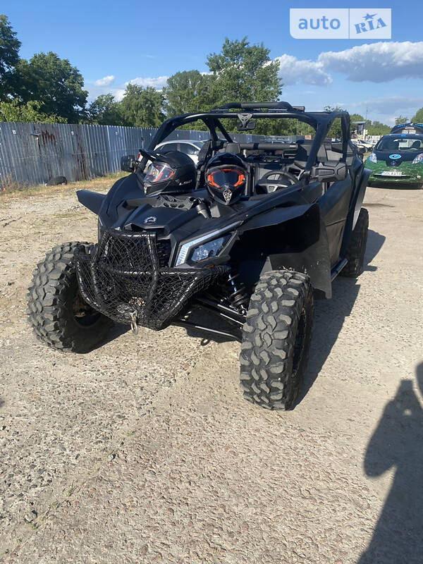Квадроцикл спортивный BRP Maverick X3 2017 в Киеве