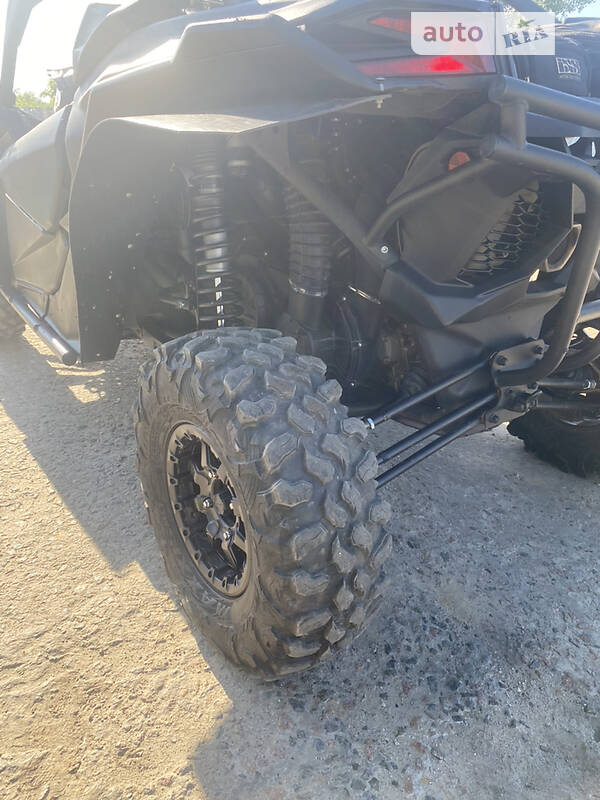 Квадроцикл спортивный BRP Maverick X3 2017 в Киеве