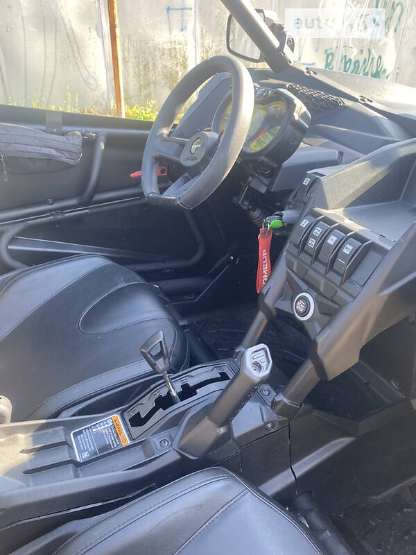 Квадроцикл спортивный BRP Maverick X3 2017 в Киеве