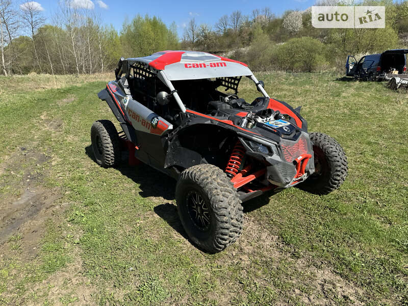 Квадроцикл утилітарний BRP Maverick X3 2018 в Івано-Франківську