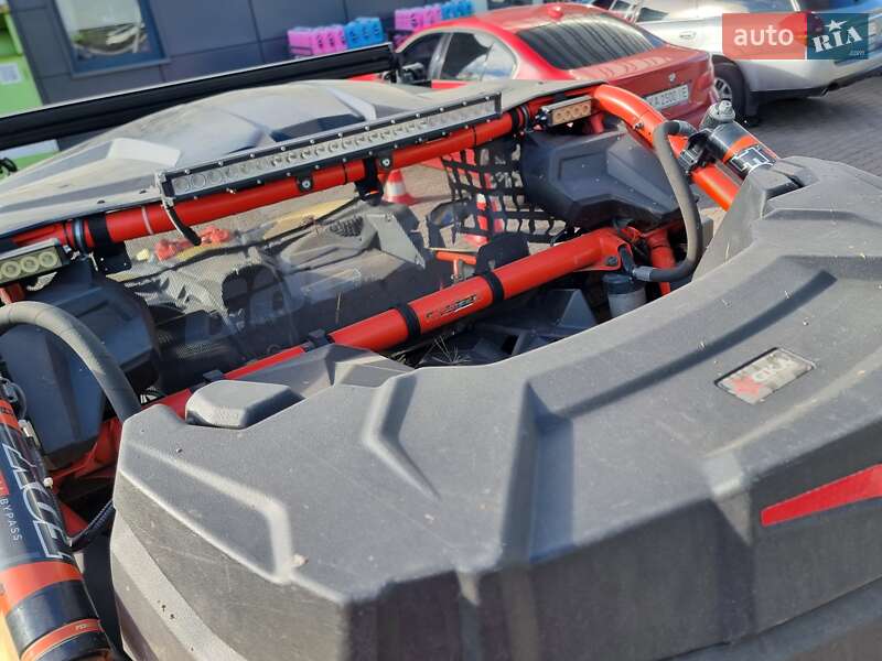 Квадроцикл утилітарний BRP Maverick X3 2017 в Києві