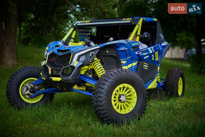 Мотовездеход BRP Maverick X3 2020 в Киеве фото Мотовездеход BRP Maverick X3 2020 в Киеве