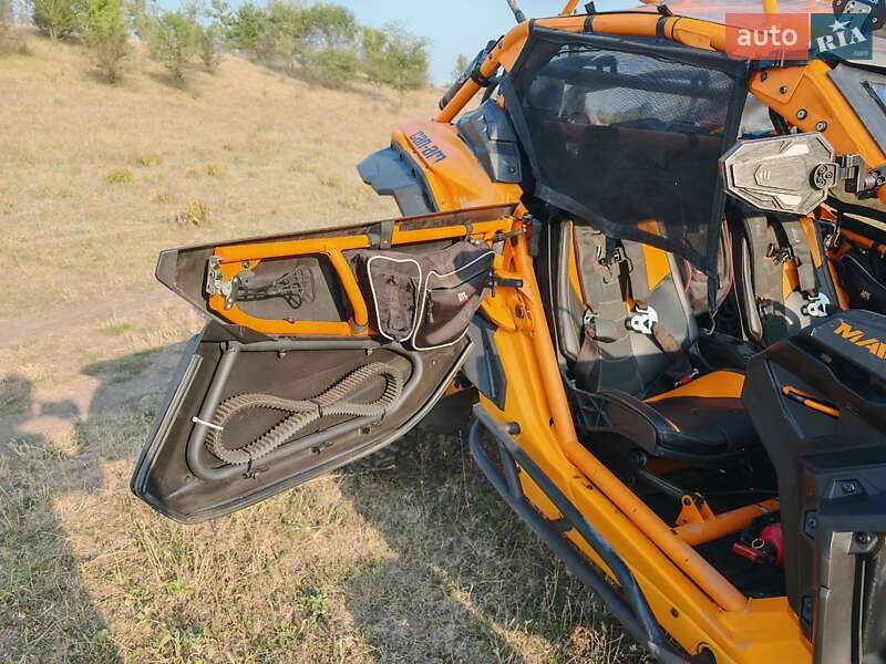 Квадроцикл  утилитарный BRP Maverick X3 2020 в Запорожье
