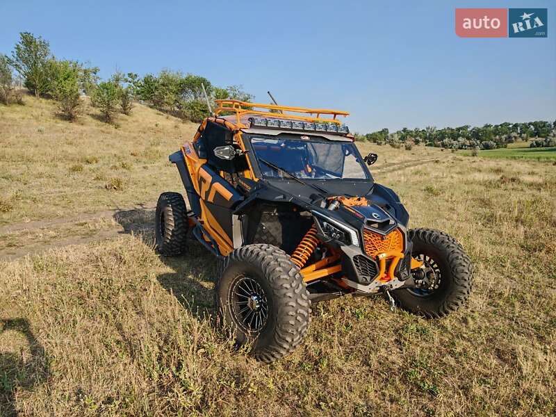 Квадроцикл  утилитарный BRP Maverick X3 2020 в Запорожье