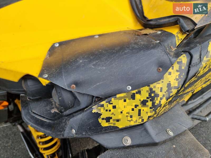 Квадроцикл  утилитарный BRP Maverick 2013 в Киеве