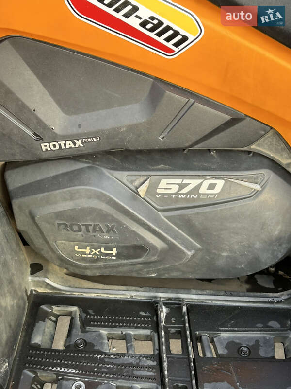 Квадроцикл спортивный BRP Outlander 2019 в Киеве