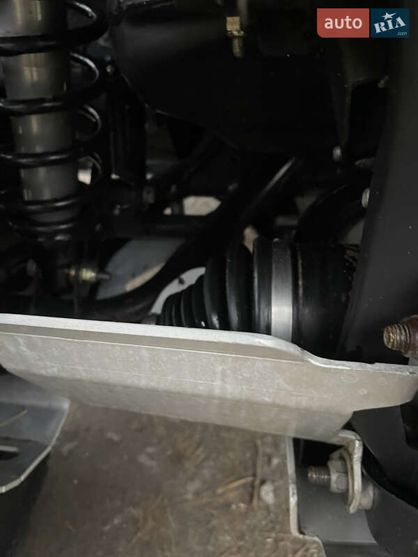 Квадроцикл  утилитарный BRP Outlander 2012 в Харькове