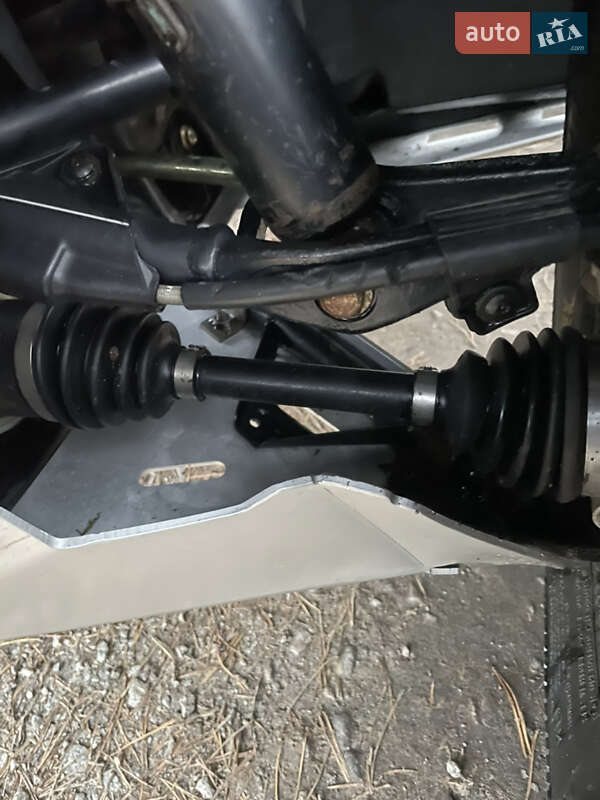 Квадроцикл  утилитарный BRP Outlander 2012 в Харькове