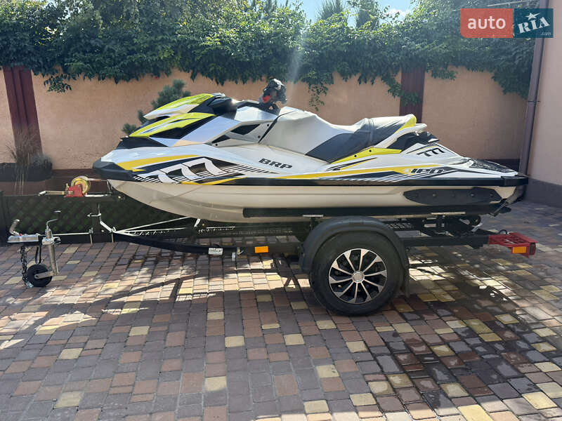 Гідроцикл спортивний BRP RXP-X 2018 в Дніпрі