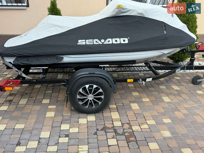 Гідроцикл спортивний BRP RXP-X 2018 в Дніпрі