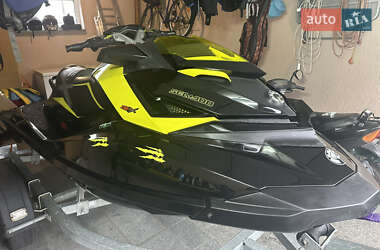 Гидроцикл спортивный BRP RXP 2012 в 