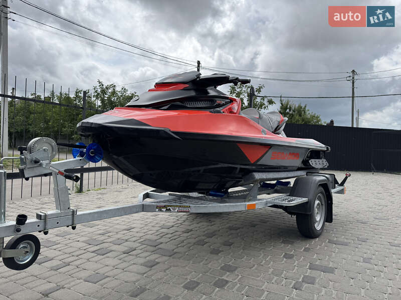 Гидроцикл спортивный BRP RXT 2017 в Белой Церкви фото 21 Гидроцикл спортивный BRP RXT 2017 в Белой Церкви