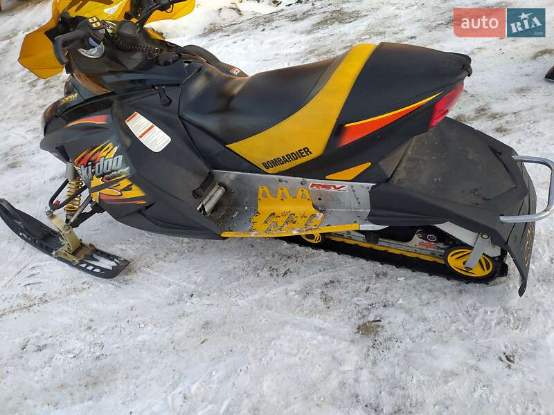 Снігоходи для полювання та рибалки BRP Ski-Doo 2003 в Коломиї фото Снігоходи для полювання та рибалки BRP Ski-Doo 2003 в Коломиї
