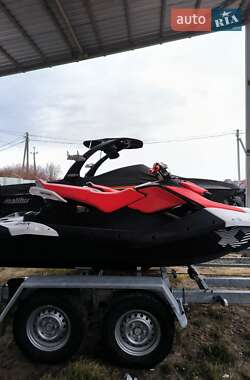 Гидроцикл туристический BRP Spark 2024 в 