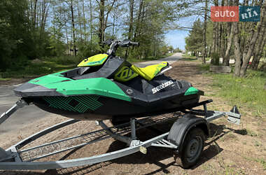 Гідроцикл спортивний BRP Spark 2020 в 