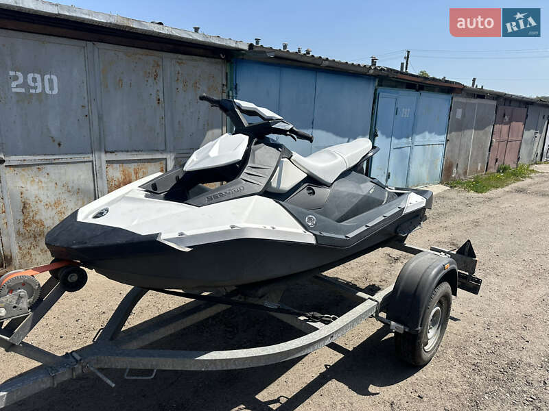 Гідроцикл спортивний BRP Spark 2016 в Харкові
