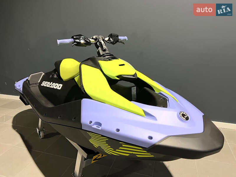 Гідроцикл спортивний BRP Spark 2025 в 