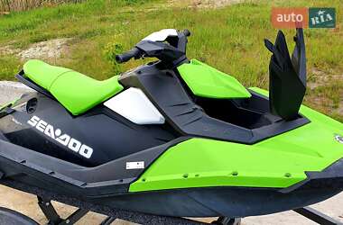 Гидроцикл спортивный BRP Spark 2016 в 
