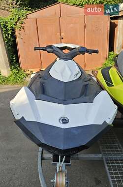 Гидроцикл спортивный BRP Spark 2015 в Киеве