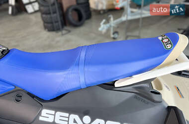 Гідроцикл спортивний BRP Spark 2025 в 