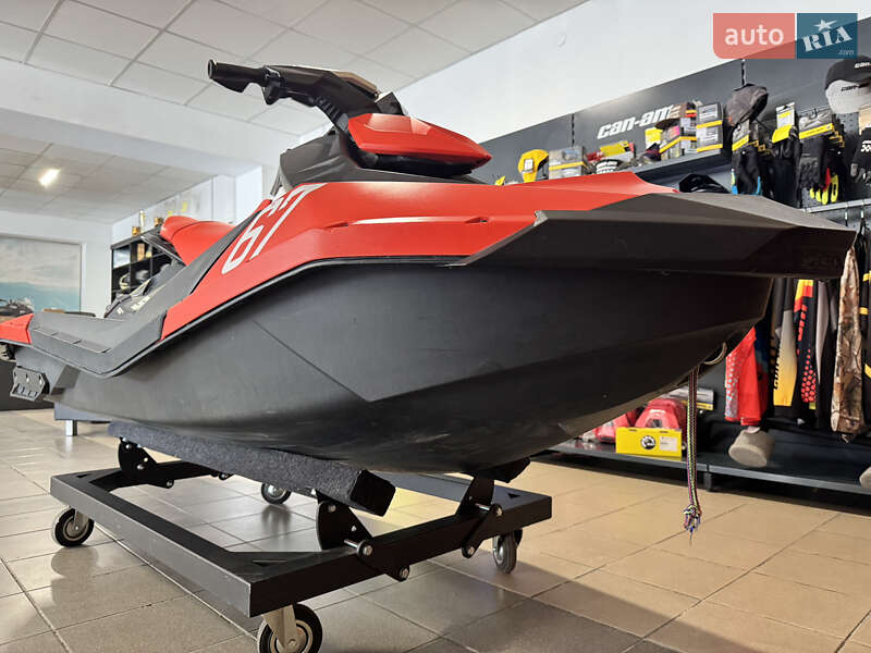 Гидроцикл спортивный BRP Spark 2017 в Житомире фото 10 Гидроцикл спортивный BRP Spark 2017 в Житомире