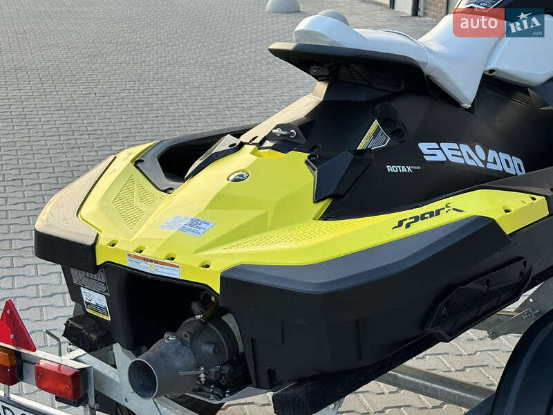 Гидроцикл спортивный BRP Spark 2016 в Тернополе