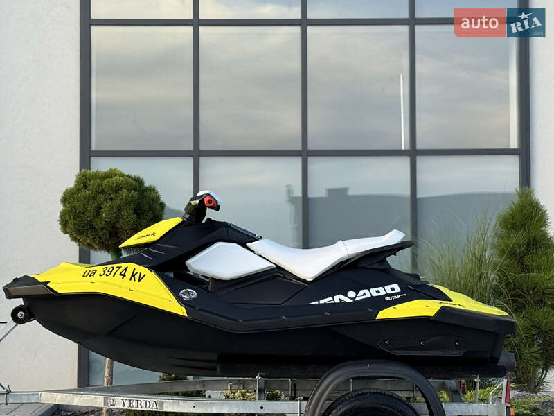 Гидроцикл спортивный BRP Spark 2016 в Тернополе