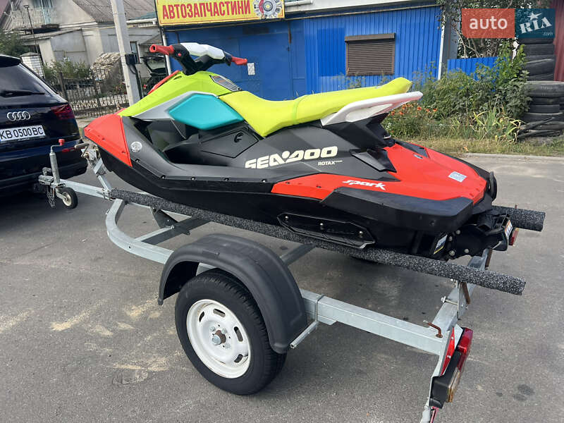 Гідроцикл спортивний BRP Spark 2018 в Летичіві