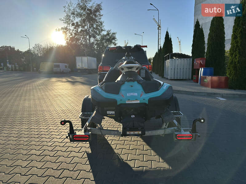 Гидроцикл спортивный BRP Spark 2018 в Житомире фото 2 Гидроцикл спортивный BRP Spark 2018 в Житомире