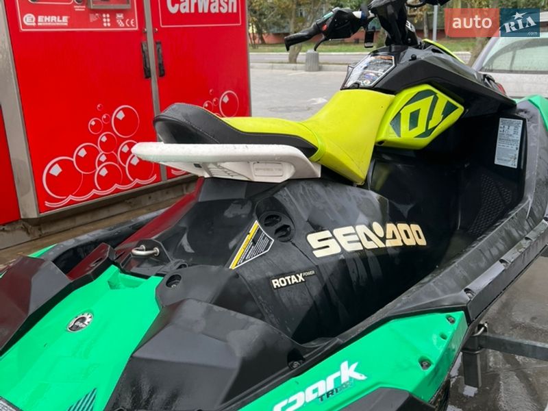 Гідроцикл спортивний BRP Spark 2020 в Ладижині