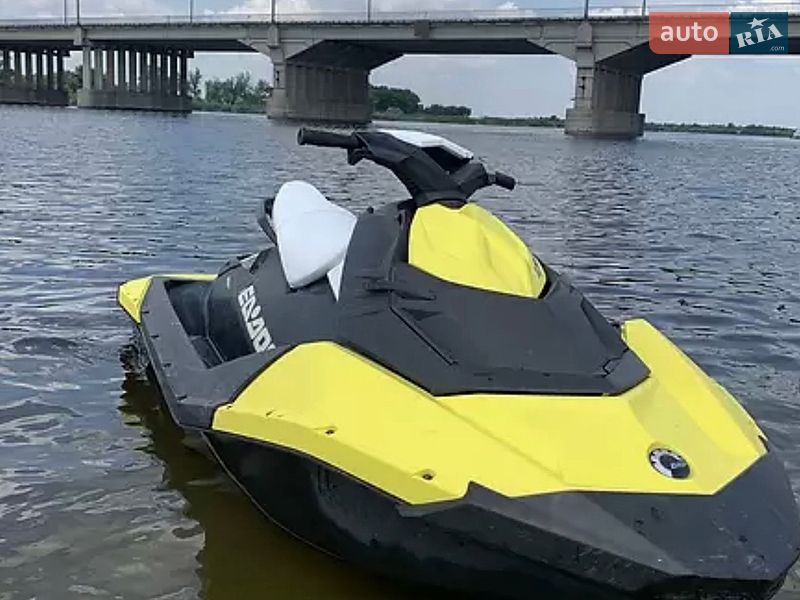 Гидроцикл спортивный BRP Spark 2015 в Днепре