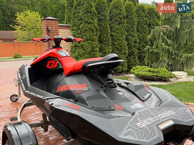 Гидроцикл спортивный BRP Spark 2022 в Кропивницком