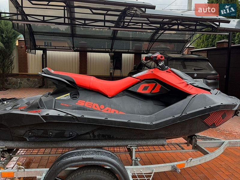 Гидроцикл спортивный BRP Spark 2022 в Кропивницком