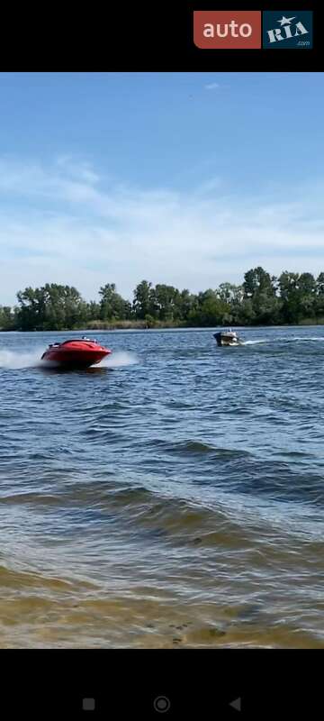 Катер BRP Speedster 2003 в Кременчуці