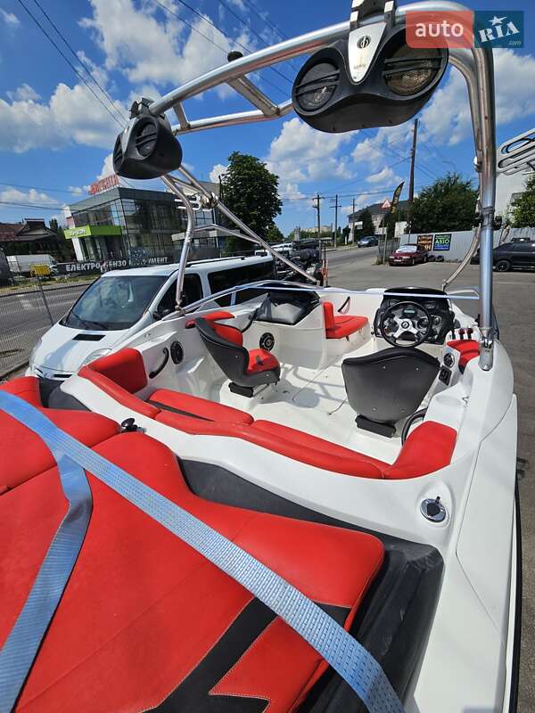 Катер BRP Speedster 2006 в Вінниці