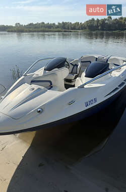 Катер BRP Speedster 2006 в Киеве