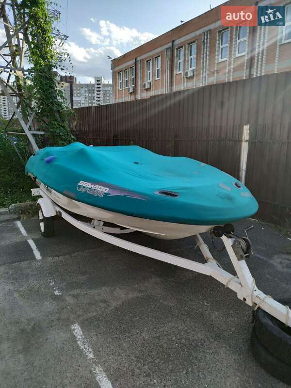 Катер BRP Sportster 2001 в Киеве