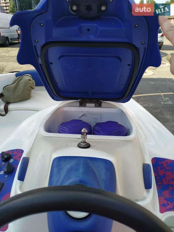Катер BRP Sportster 2001 в Киеве