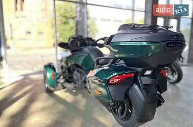 Трицикл BRP Spyder 2025 в 