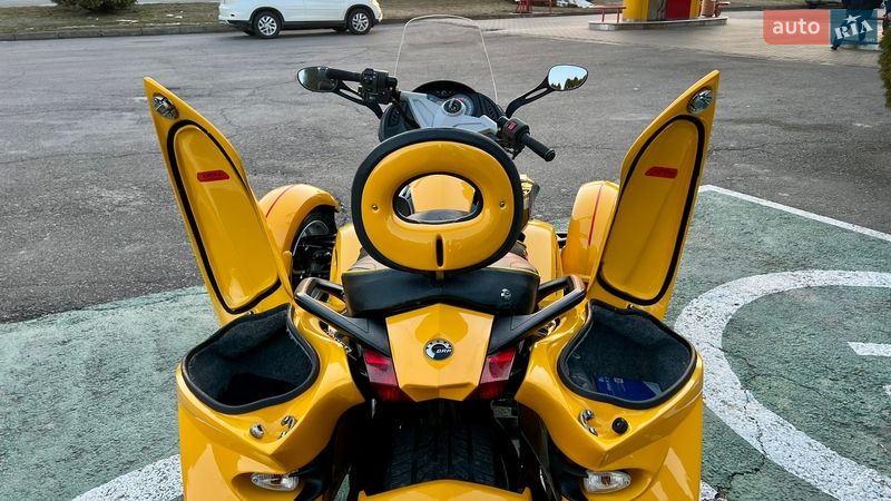 Трицикл BRP Spyder 2010 в Дубно